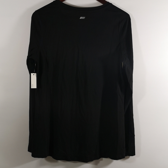 NWT Men's Amazon Essentials Long-Sleeve Fitness Shirt, Thumb Holes Medium Black - Picture 4 of 6